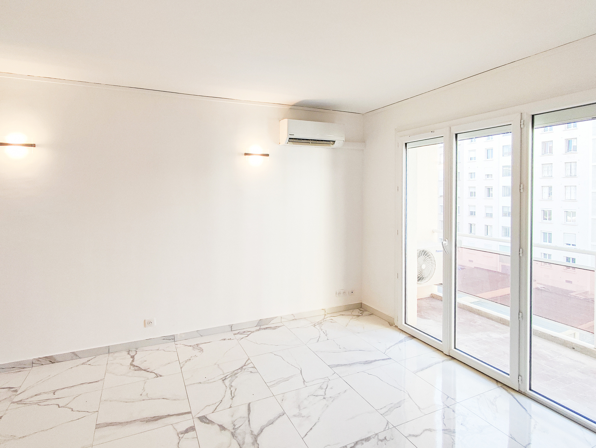 Appartement à louer à Marseille, 34 m², 1 pièce – photo 2 sur 12