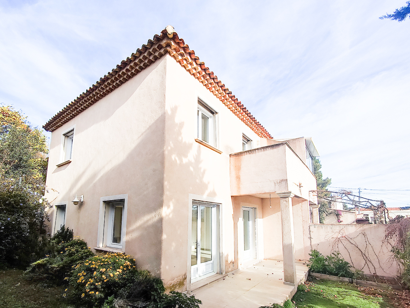 House 4 pièces · 78.00 m² à Marseille